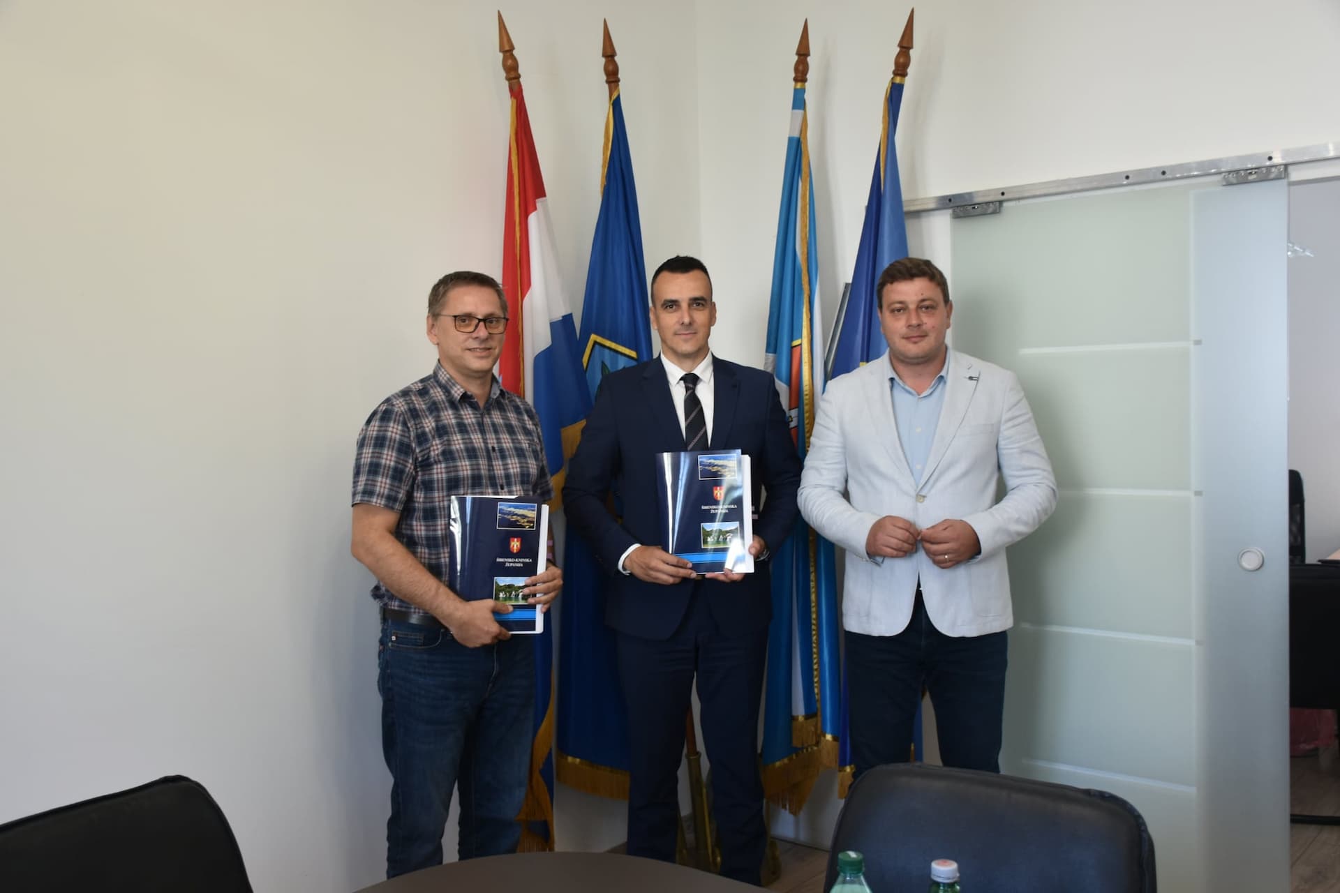 Potpisan ugovor za rekonstrukciju i dogradnju Područne škole u Tribunju 