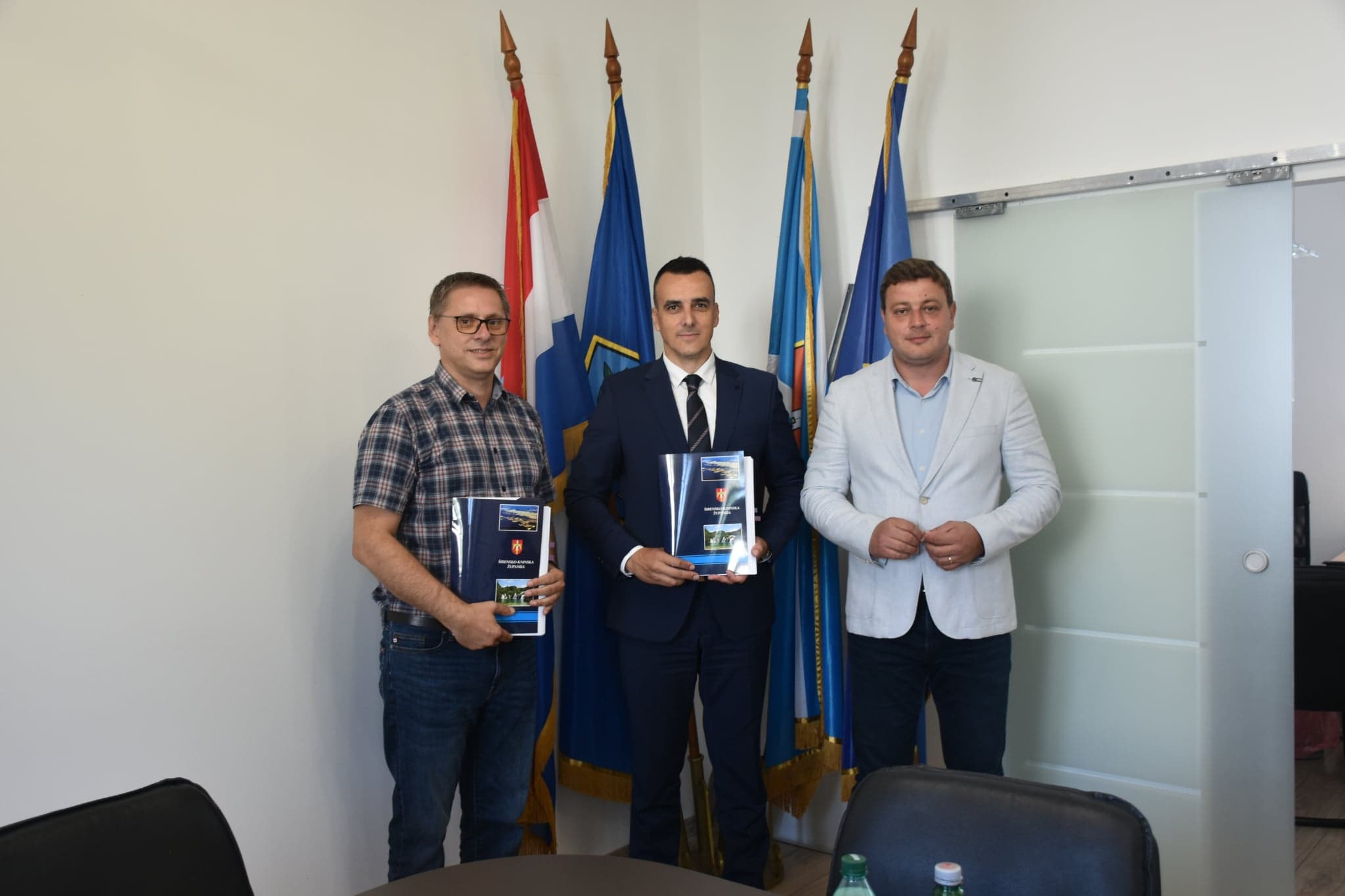 Potpisan ugovor za rekonstrukciju i dogradnju Područne škole u Tribunju 