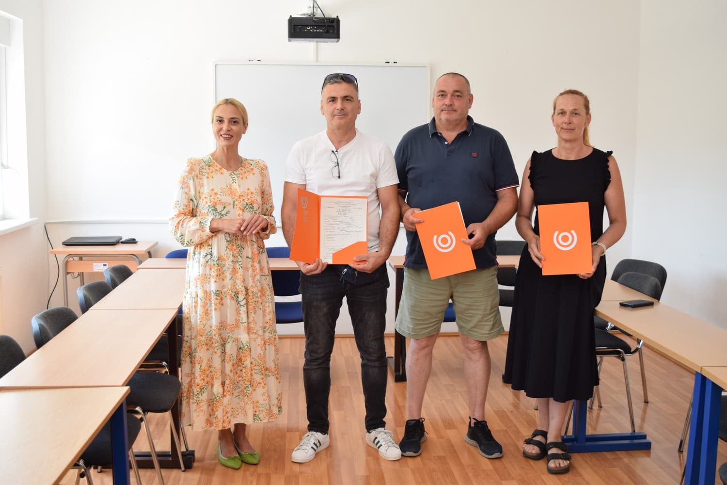 Dodjela uvjerenja ekološko pčelarenje (2)