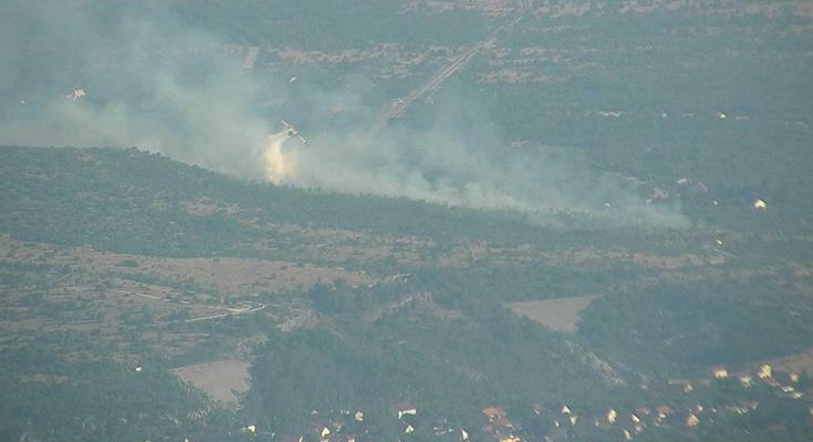 Požar na području Žitnića ugašen rano jutros