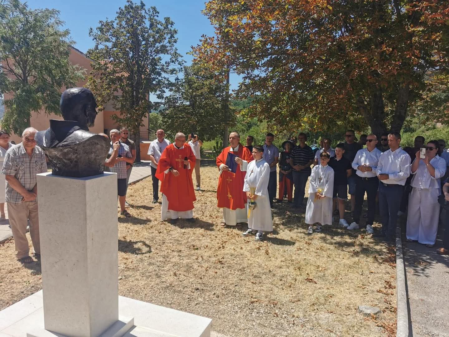 U Siveriću svečano otkriven spomenik fra Julijanu Ramljaku