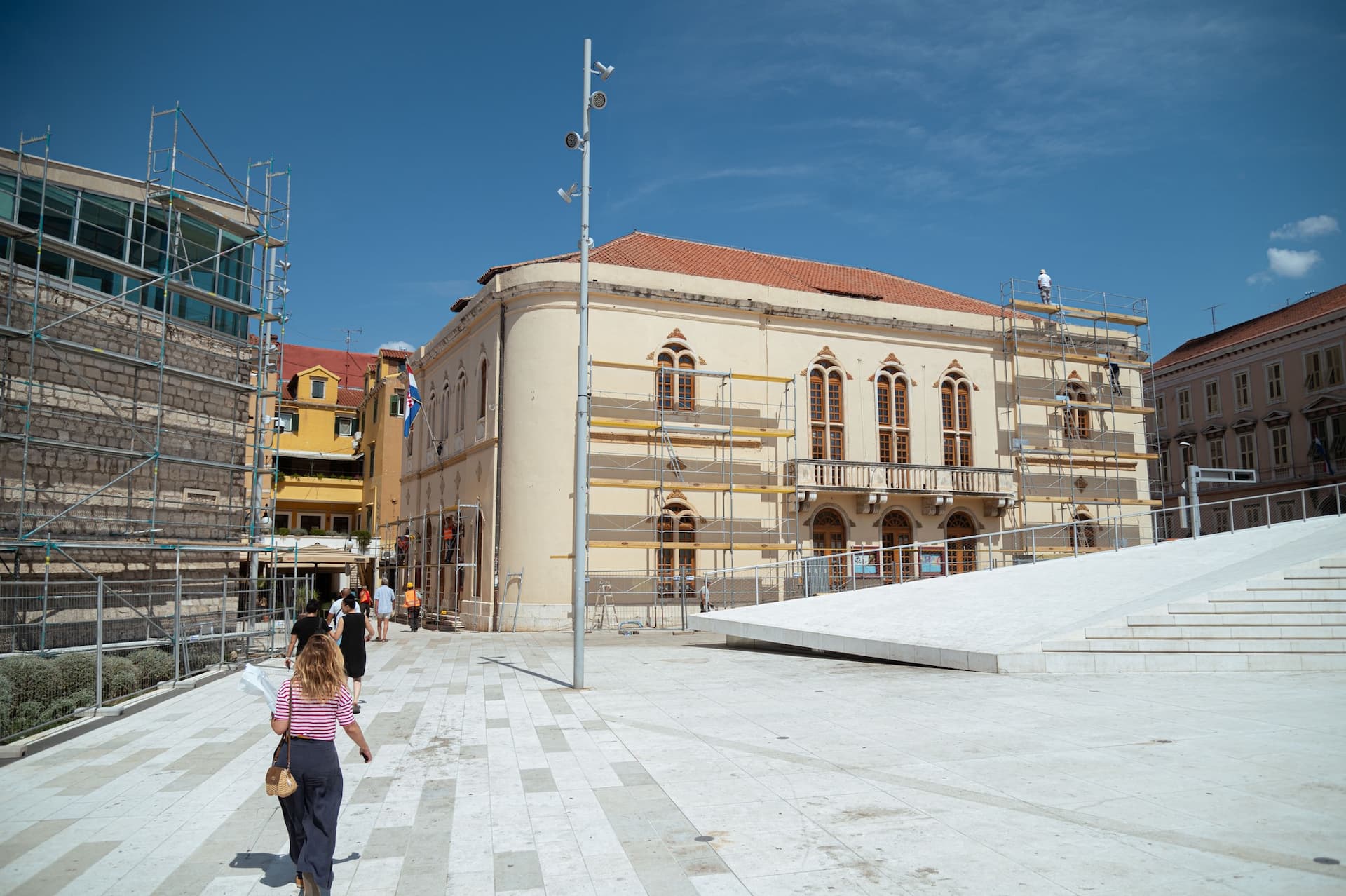 Razglednica iz Šibenika: Između skela, bogate baštine i turističkog ritma
