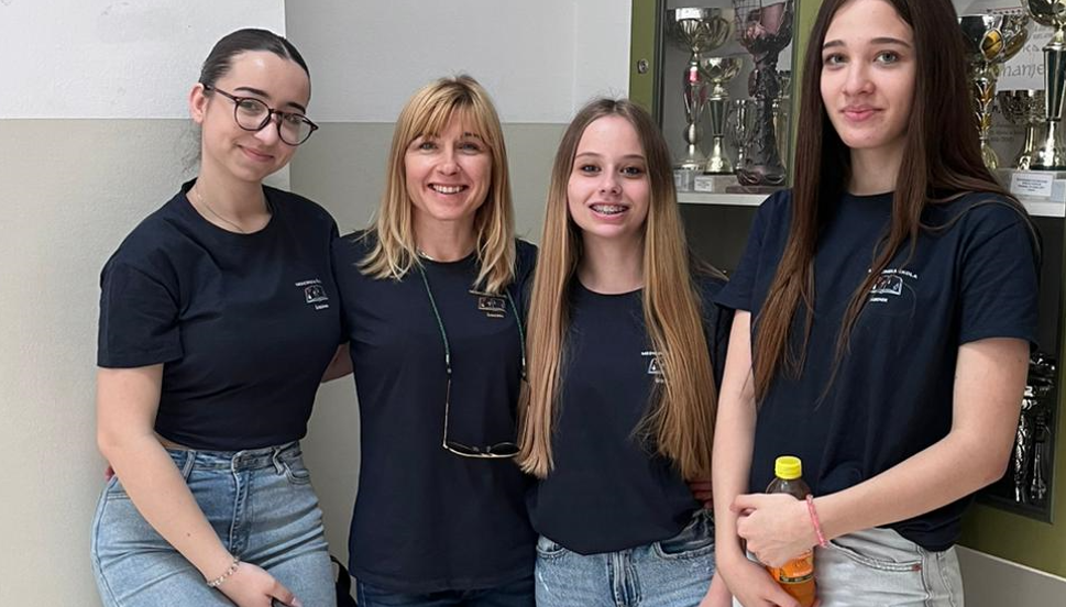 Amra ima 16 godina, državna je prvakinja iz latinskog, ali i vlasnica 'Oskara znanja'